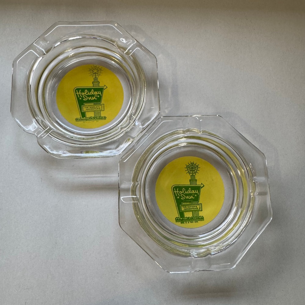 Vintage Holiday Inn Glass Ashtray The Nations Innkeeper Logo